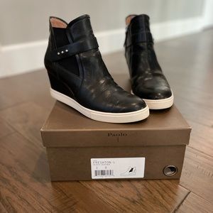 L. Paolo Black Leather Wedge Sneaker 
Size 8